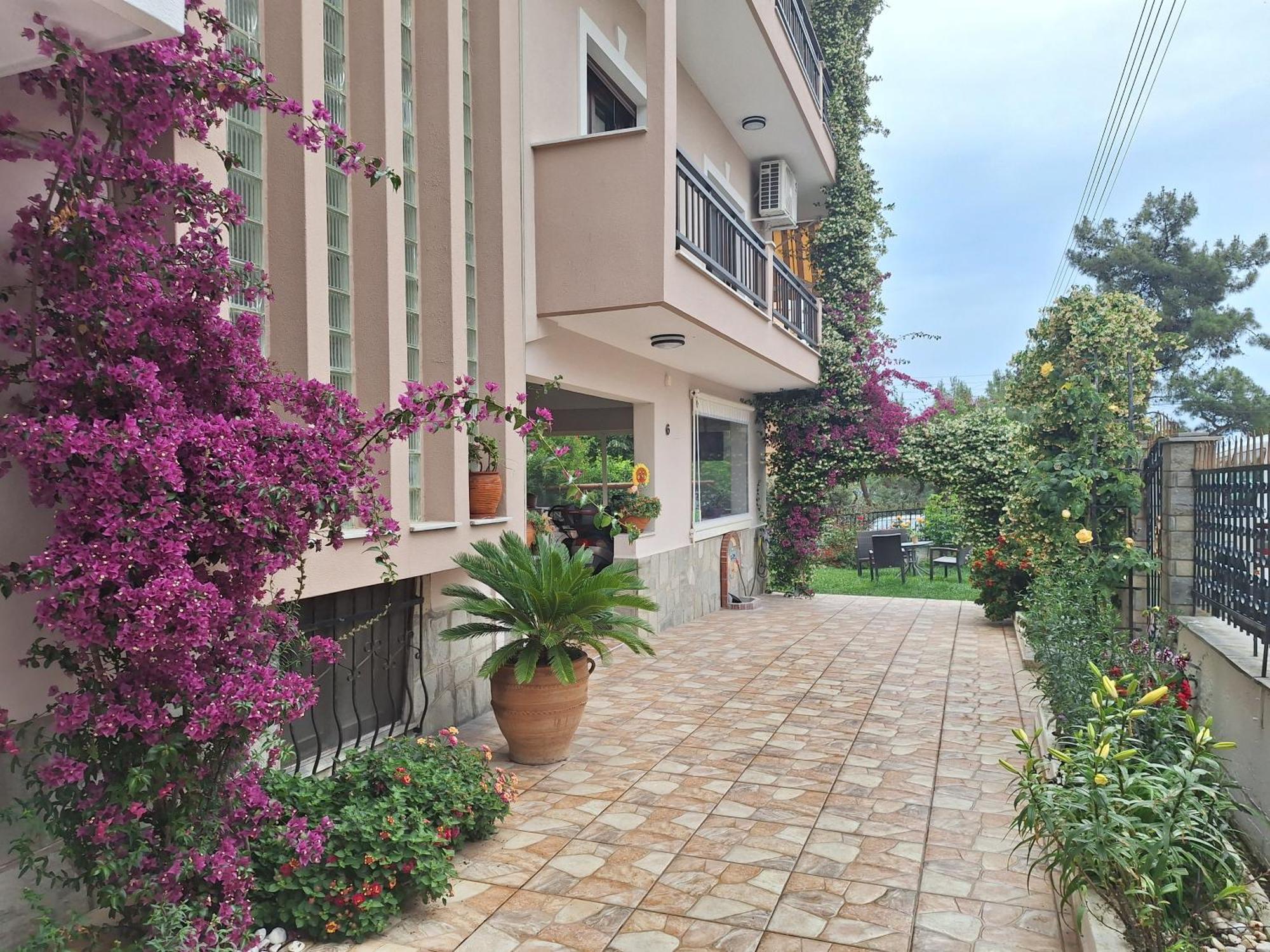 Kouros Studios Cavala Exterior foto